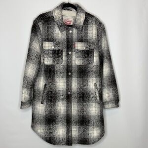 Levi's Women's Wool Blend Sherpa Lined Long Shacket in black and white plaid. XL